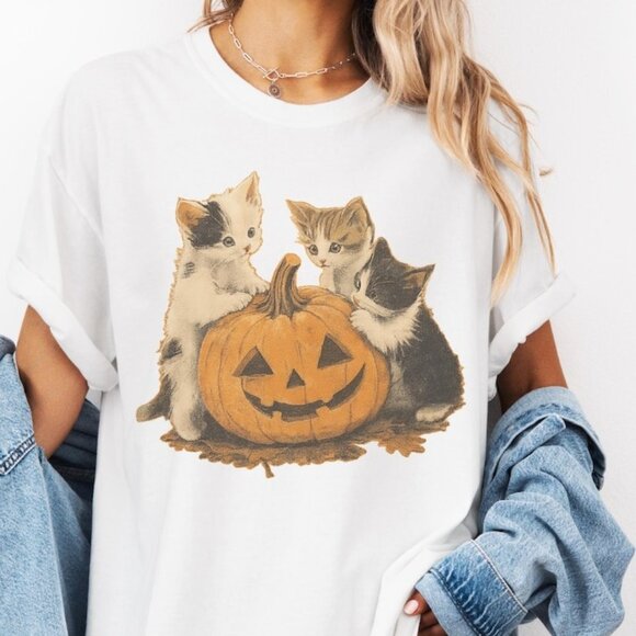 Tops - Halloween Cat Shirt – Vintage Style Pumpkin Tee